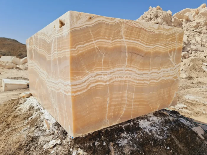 Mango Onyx 3