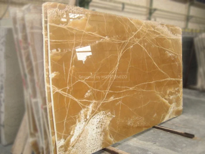 Amber Onyx 3
